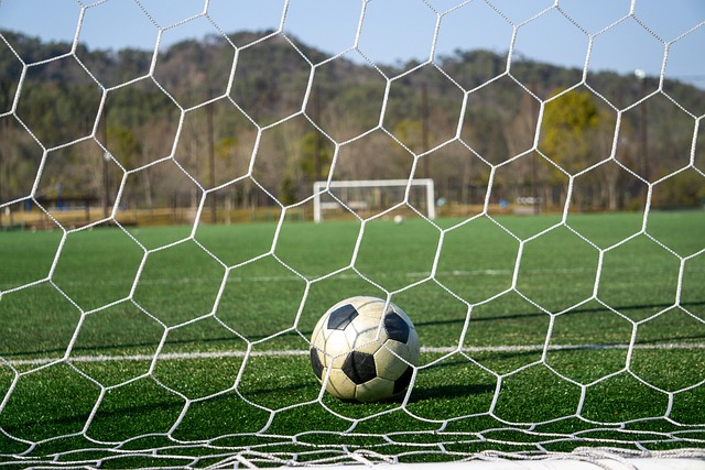 蒂姆·邓肯现身助阵，勇士队轻取马刺.